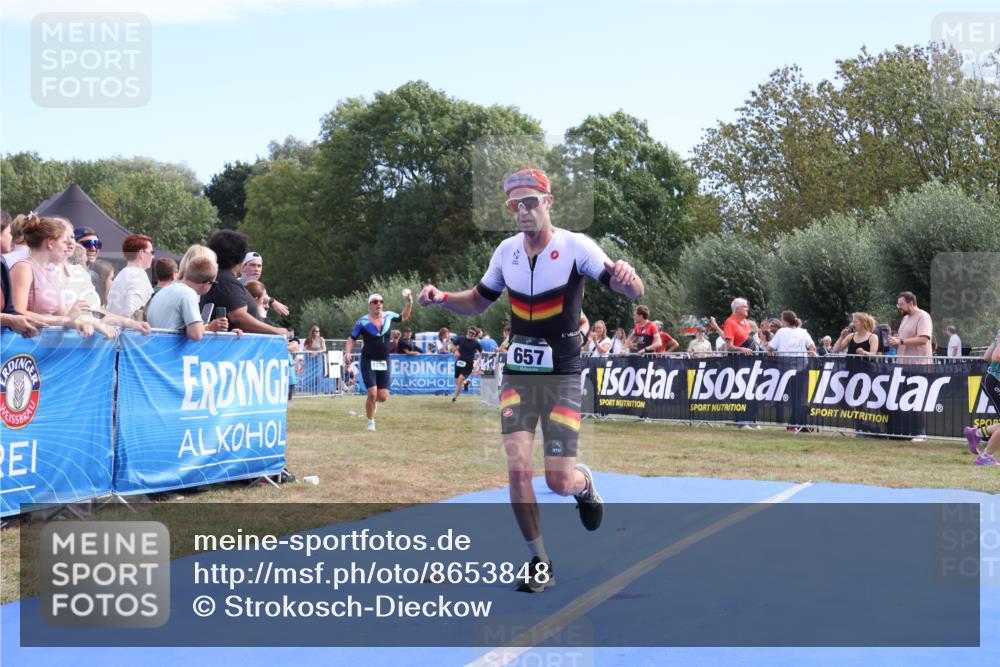 31.08.2025 - Elbe Triathlon Hamburg Strokosch-Dieckow http://msf.ph/oto/8653848 31.08.2025 11:29:02 Ziel 635, 657, 805, 958, 1238 meine-sportfotos.de