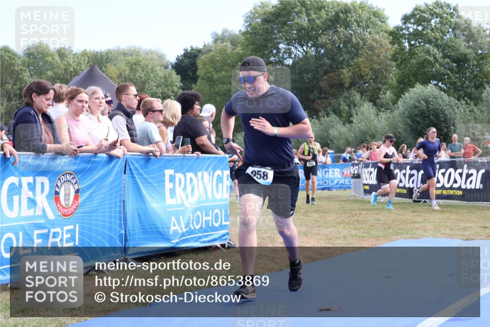 31.08.2025 - Elbe Triathlon Hamburg Strokosch-Dieckow http://msf.ph/oto/8653869 31.08.2025 11:29:08 Ziel 536, 657, 805, 958, 1238 meine-sportfotos.de