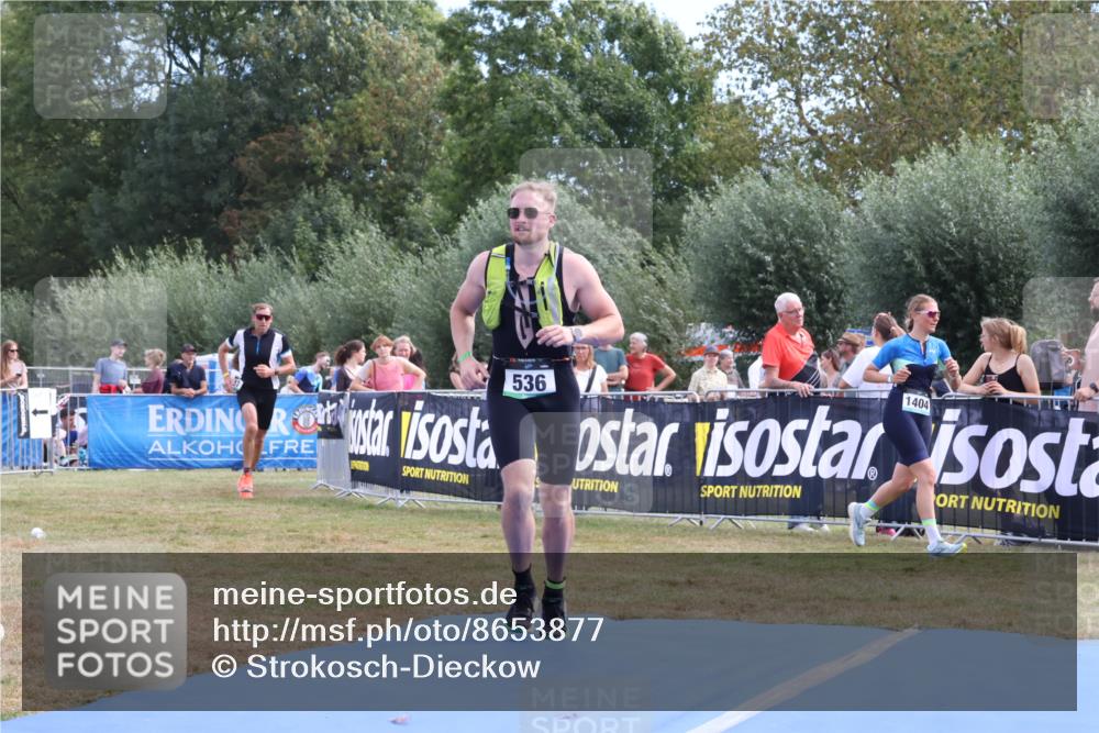 31.08.2025 - Elbe Triathlon Hamburg Strokosch-Dieckow http://msf.ph/oto/8653877 31.08.2025 11:29:13 Ziel 536, 747, 958 meine-sportfotos.de