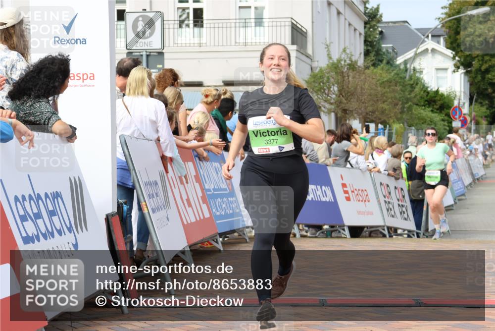 31.08.2025 - 21. Blankeneser Heldenlauf Strokosch-Dieckow http://msf.ph/oto/8653883 31.08.2025 11:06:58 Ziel 3377, 3322 meine-sportfotos.de