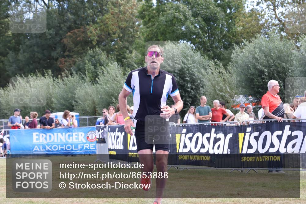 31.08.2025 - Elbe Triathlon Hamburg Strokosch-Dieckow http://msf.ph/oto/8653888 31.08.2025 11:29:19 Ziel 536, 747, 893 meine-sportfotos.de