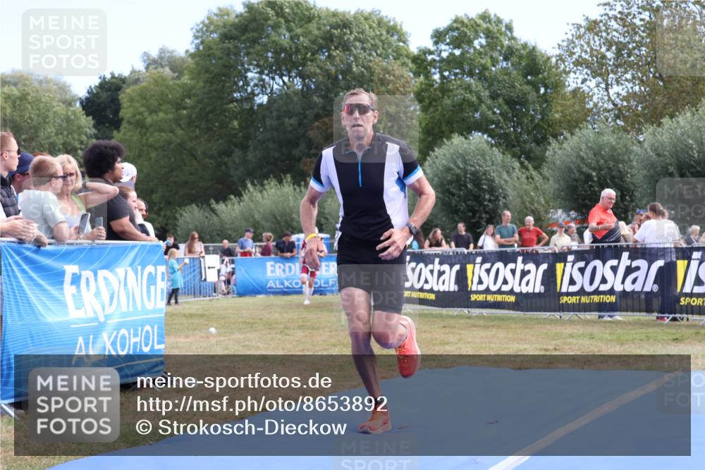 31.08.2025 - Elbe Triathlon Hamburg Strokosch-Dieckow http://msf.ph/oto/8653892 31.08.2025 11:29:20 Ziel 536, 747, 893 meine-sportfotos.de