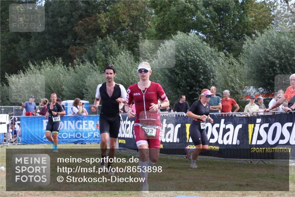 31.08.2025 - Elbe Triathlon Hamburg Strokosch-Dieckow http://msf.ph/oto/8653898 31.08.2025 11:29:25 Ziel 648, 747, 835, 893, 1167 meine-sportfotos.de
