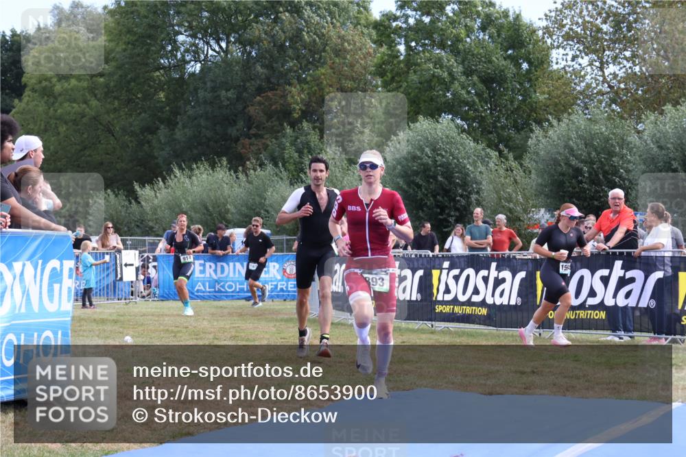 31.08.2025 - Elbe Triathlon Hamburg Strokosch-Dieckow http://msf.ph/oto/8653900 31.08.2025 11:29:26 Ziel 648, 747, 835, 893, 1167 meine-sportfotos.de