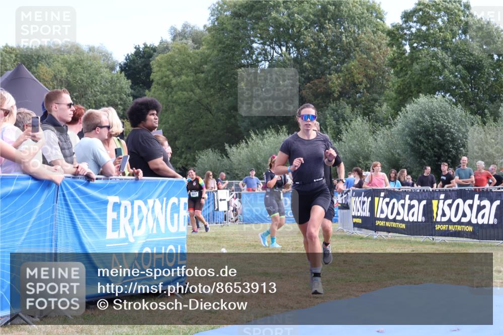 31.08.2025 - Elbe Triathlon Hamburg Strokosch-Dieckow http://msf.ph/oto/8653913 31.08.2025 11:29:31 Ziel 648, 835, 893, 1167, 1221 meine-sportfotos.de