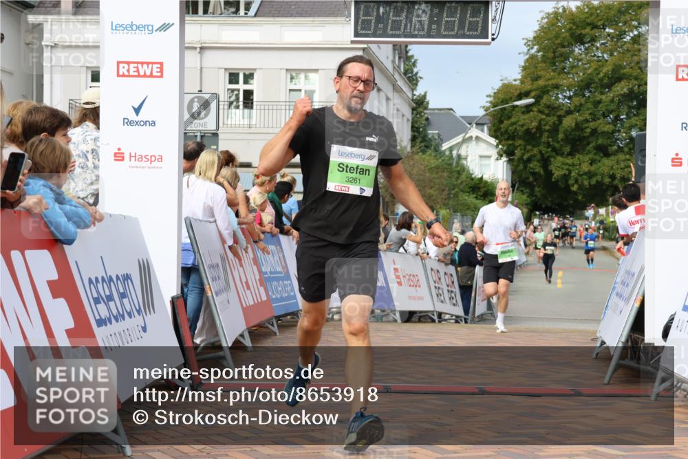31.08.2025 - 21. Blankeneser Heldenlauf Strokosch-Dieckow http://msf.ph/oto/8653918 31.08.2025 11:06:48 Ziel 3261, 3246 meine-sportfotos.de