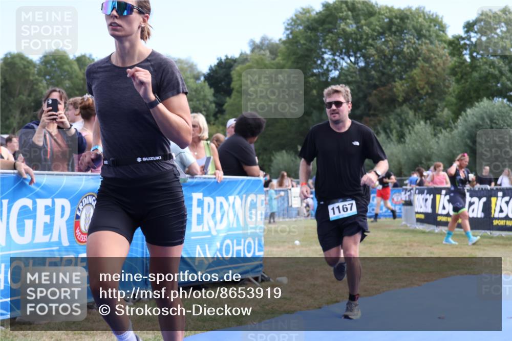 31.08.2025 - Elbe Triathlon Hamburg Strokosch-Dieckow http://msf.ph/oto/8653919 31.08.2025 11:29:33 Ziel 648, 835, 893, 1167, 1221 meine-sportfotos.de