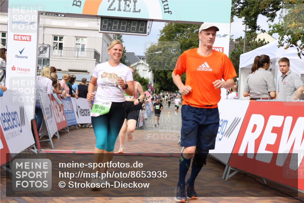 31.08.2025 - 21. Blankeneser Heldenlauf Strokosch-Dieckow http://msf.ph/oto/8653935 31.08.2025 11:06:40 Ziel 3429, 3541, 3423, 3173, 3203 meine-sportfotos.de