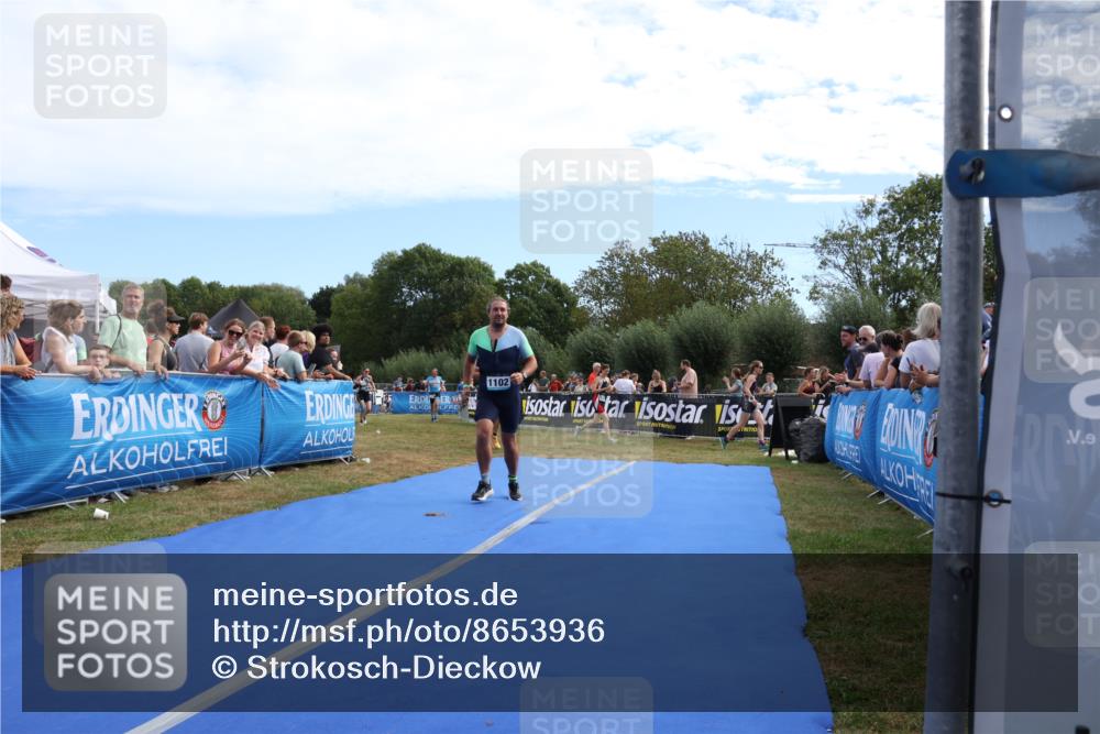 31.08.2025 - Elbe Triathlon Hamburg Strokosch-Dieckow http://msf.ph/oto/8653936 31.08.2025 11:29:46 Ziel 954, 1026, 1102, 1224, 1226 meine-sportfotos.de