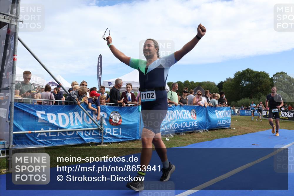 31.08.2025 - Elbe Triathlon Hamburg Strokosch-Dieckow http://msf.ph/oto/8653941 31.08.2025 11:29:48 Ziel 954, 1026, 1102, 1224, 1226 meine-sportfotos.de