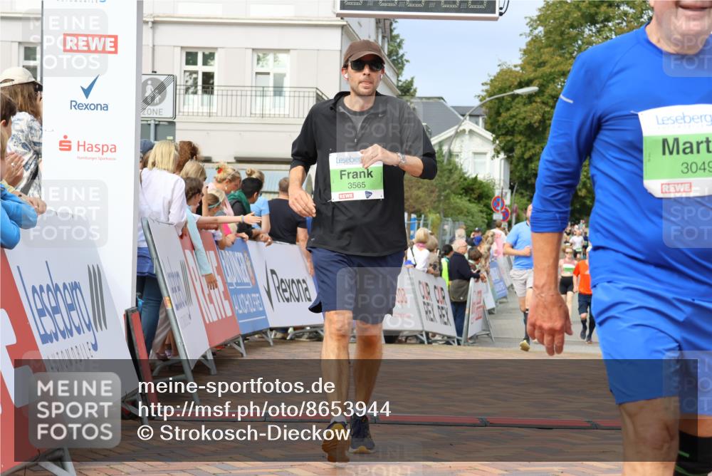 31.08.2025 - 21. Blankeneser Heldenlauf Strokosch-Dieckow http://msf.ph/oto/8653944 31.08.2025 11:06:32 Ziel 3565, 3541, 3049, 3375, 3203 meine-sportfotos.de