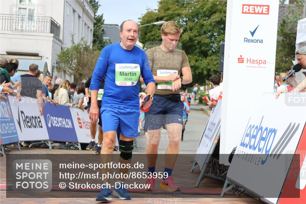 31.08.2025 - 21. Blankeneser Heldenlauf Strokosch-Dieckow http://msf.ph/oto/8653959 31.08.2025 11:06:29 Ziel 3089, 3565, 3049, 3375, 3203 meine-sportfotos.de
