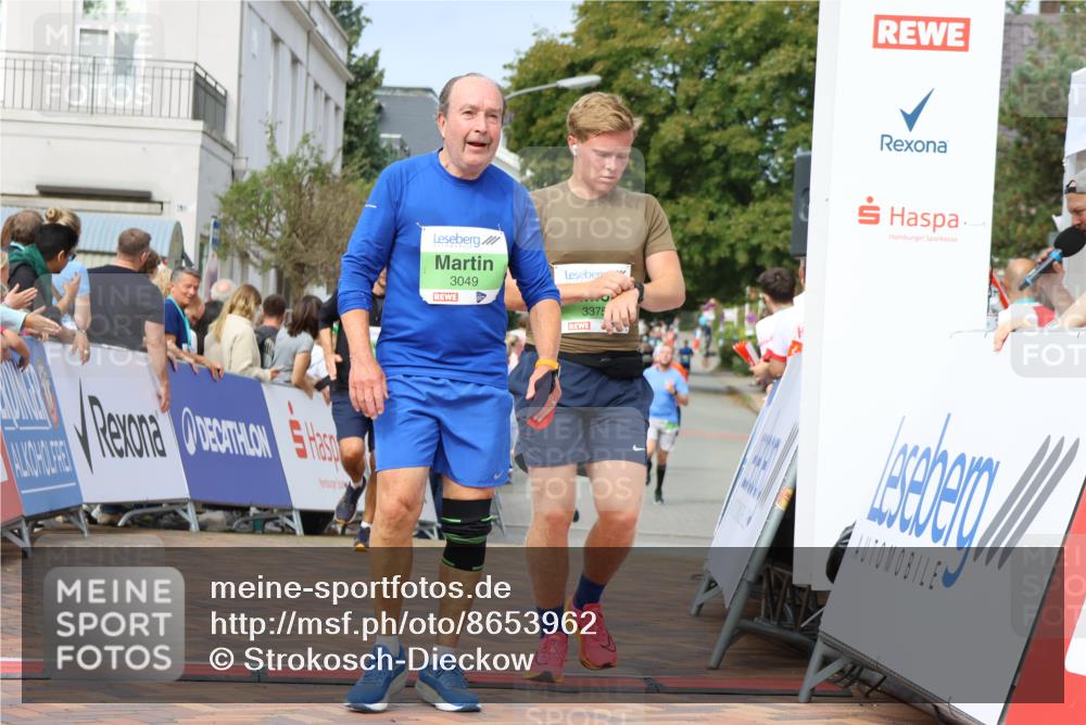 31.08.2025 - 21. Blankeneser Heldenlauf Strokosch-Dieckow http://msf.ph/oto/8653962 31.08.2025 11:06:29 Ziel 3089, 3565, 3049, 3375, 3203 meine-sportfotos.de