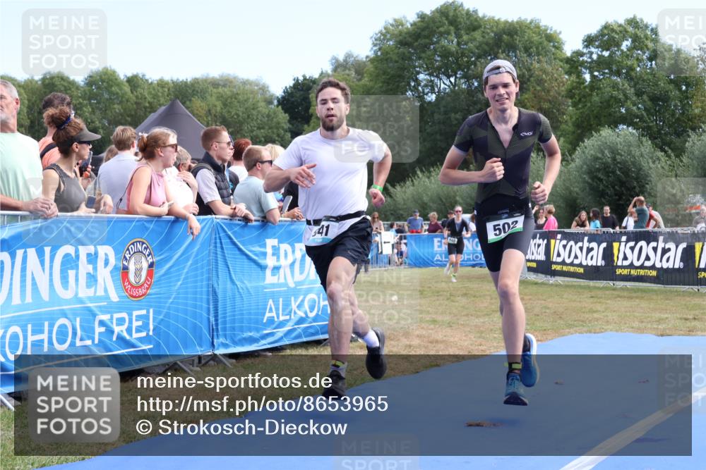 31.08.2025 - Elbe Triathlon Hamburg Strokosch-Dieckow http://msf.ph/oto/8653965 31.08.2025 11:30:02 Ziel 502, 840, 941 meine-sportfotos.de