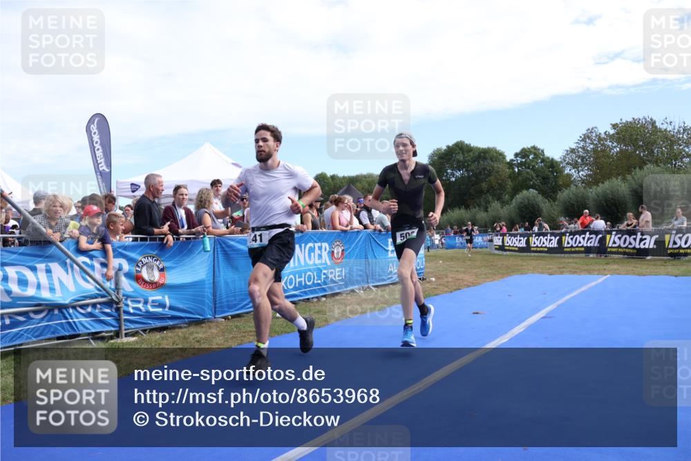 31.08.2025 - Elbe Triathlon Hamburg Strokosch-Dieckow http://msf.ph/oto/8653968 31.08.2025 11:30:02 Ziel 502, 840, 941 meine-sportfotos.de