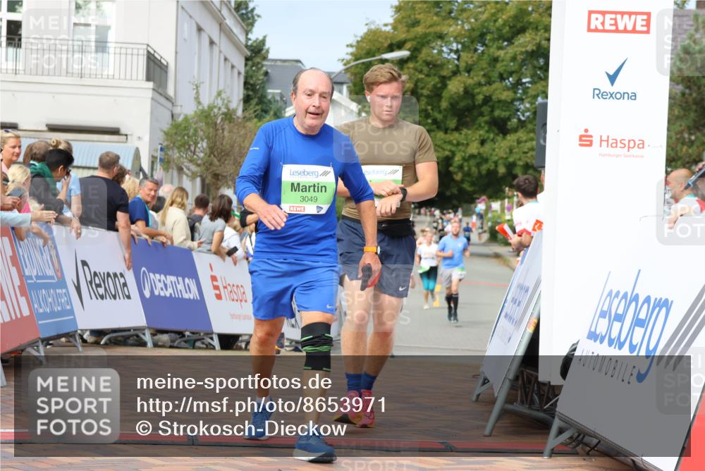 31.08.2025 - 21. Blankeneser Heldenlauf Strokosch-Dieckow http://msf.ph/oto/8653971 31.08.2025 11:06:29 Ziel 3089, 3565, 3049, 3375, 3203 meine-sportfotos.de