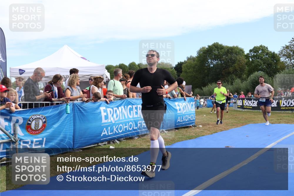 31.08.2025 - Elbe Triathlon Hamburg Strokosch-Dieckow http://msf.ph/oto/8653977 31.08.2025 11:30:22 Ziel 615, 1027, 1146, 1169 meine-sportfotos.de