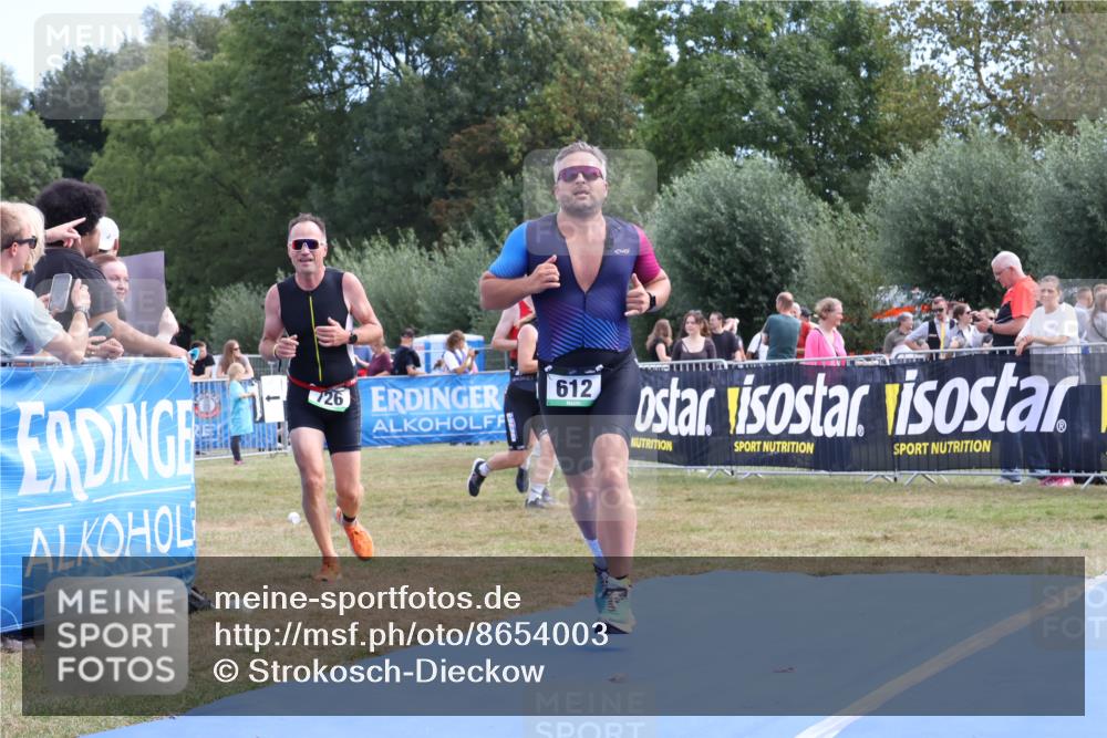 31.08.2025 - Elbe Triathlon Hamburg Strokosch-Dieckow http://msf.ph/oto/8654003 31.08.2025 11:30:32 Ziel 612, 623, 726, 1146 meine-sportfotos.de