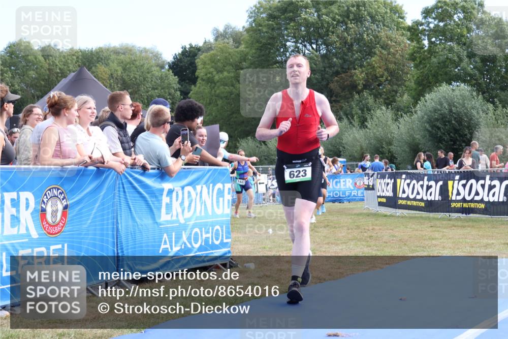 31.08.2025 - Elbe Triathlon Hamburg Strokosch-Dieckow http://msf.ph/oto/8654016 31.08.2025 11:30:36 Ziel 612, 623, 726, 1195 meine-sportfotos.de