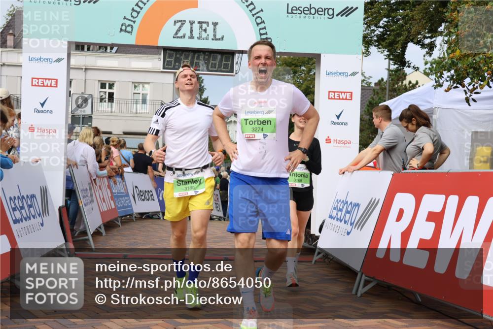 31.08.2025 - 21. Blankeneser Heldenlauf Strokosch-Dieckow http://msf.ph/oto/8654050 31.08.2025 11:05:44 Ziel 3595, 3274, 3710, 3165, 3168 meine-sportfotos.de