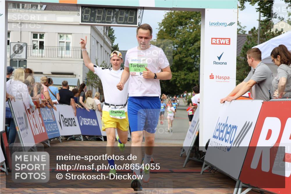 31.08.2025 - 21. Blankeneser Heldenlauf Strokosch-Dieckow http://msf.ph/oto/8654055 31.08.2025 11:05:43 Ziel 3595, 3274, 3398, 3710, 3407, 3165, 3168 meine-sportfotos.de
