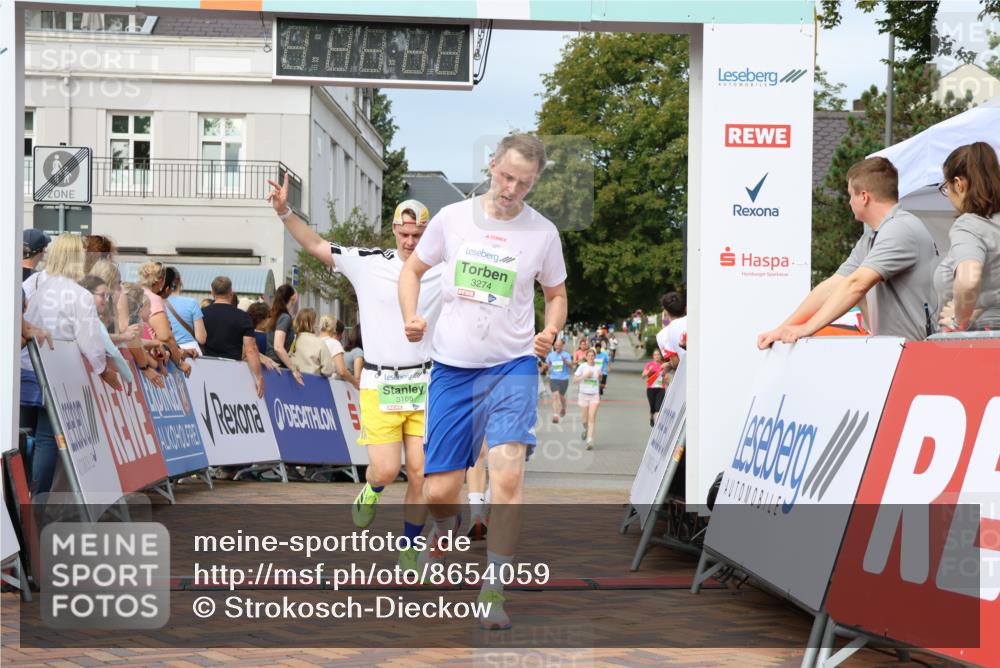 31.08.2025 - 21. Blankeneser Heldenlauf Strokosch-Dieckow http://msf.ph/oto/8654059 31.08.2025 11:05:42 Ziel 3595, 3274, 3398, 3710, 3407, 3165, 3168 meine-sportfotos.de