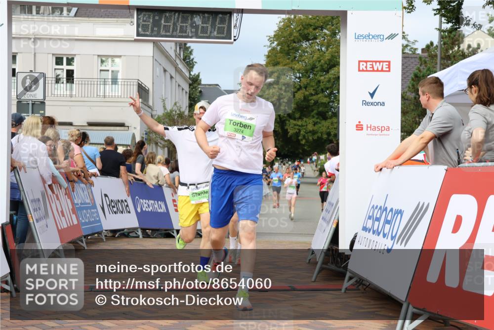 31.08.2025 - 21. Blankeneser Heldenlauf Strokosch-Dieckow http://msf.ph/oto/8654060 31.08.2025 11:05:42 Ziel 3595, 3274, 3398, 3710, 3407, 3165, 3168 meine-sportfotos.de
