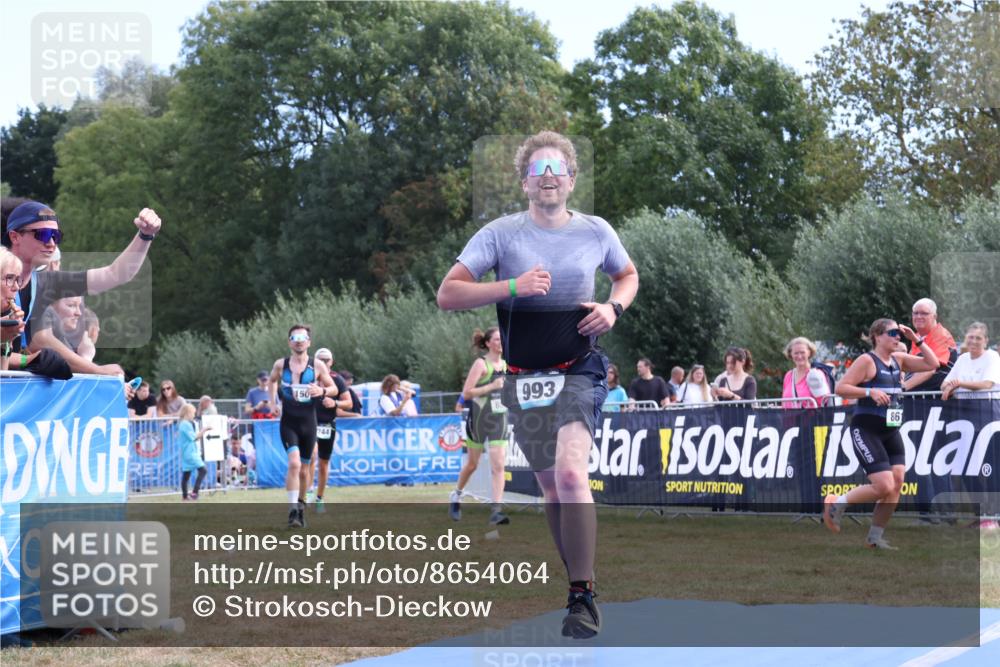 31.08.2025 - Elbe Triathlon Hamburg Strokosch-Dieckow http://msf.ph/oto/8654064 31.08.2025 11:30:47 Ziel 993, 1150, 1195, 1244 meine-sportfotos.de