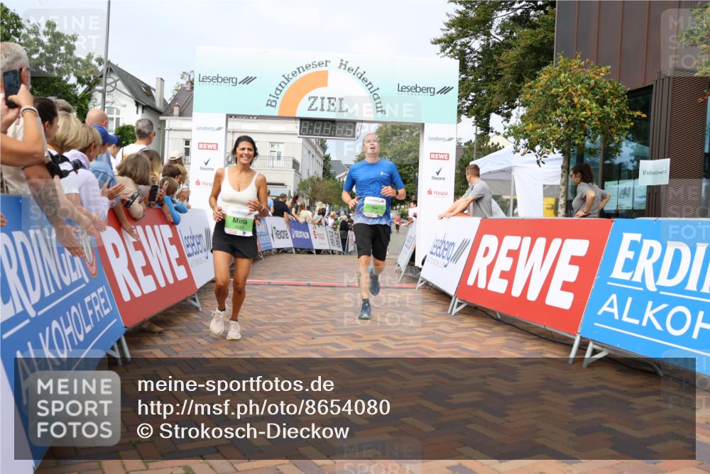 31.08.2025 - 21. Blankeneser Heldenlauf Strokosch-Dieckow http://msf.ph/oto/8654080 31.08.2025 11:05:39 Ziel 3595, 3274, 3398, 3733, 3710, 3200, 3407, 3165, 3168 meine-sportfotos.de