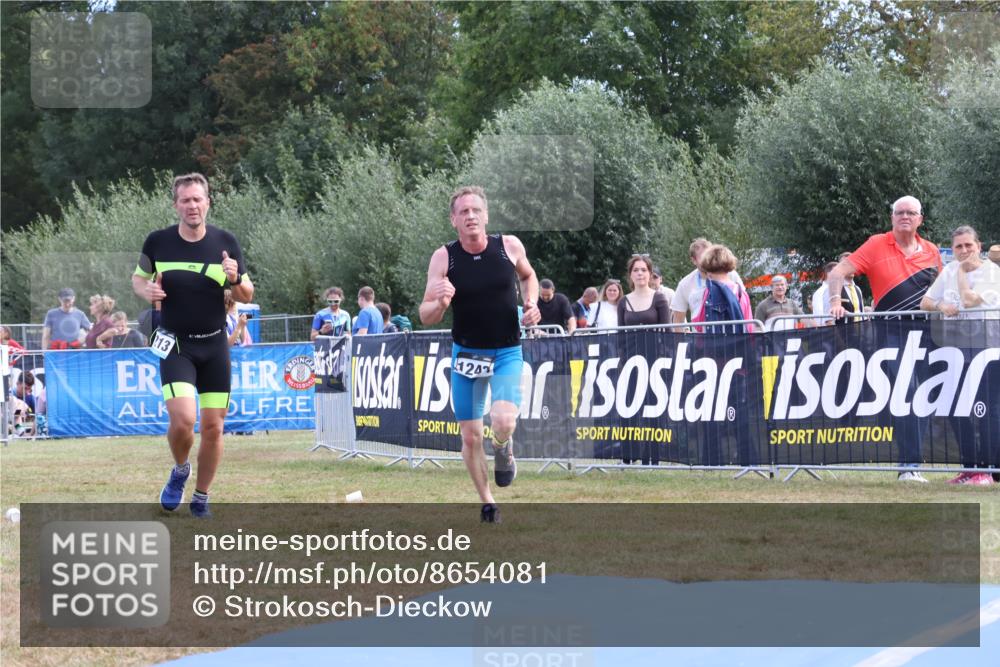 31.08.2025 - Elbe Triathlon Hamburg Strokosch-Dieckow http://msf.ph/oto/8654081 31.08.2025 11:30:56 Ziel 1150, 1213, 1243, 1244 meine-sportfotos.de