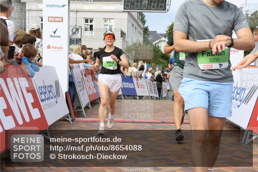 31.08.2025 - 21. Blankeneser Heldenlauf Strokosch-Dieckow http://msf.ph/oto/8654088 31.08.2025 11:05:36 Ziel 3595, 3398, 3733, 3710, 3200, 3407 meine-sportfotos.de