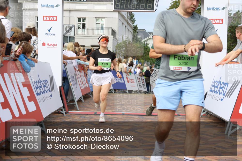 31.08.2025 - 21. Blankeneser Heldenlauf Strokosch-Dieckow http://msf.ph/oto/8654096 31.08.2025 11:05:36 Ziel 3595, 3398, 3733, 3710, 3200, 3407 meine-sportfotos.de
