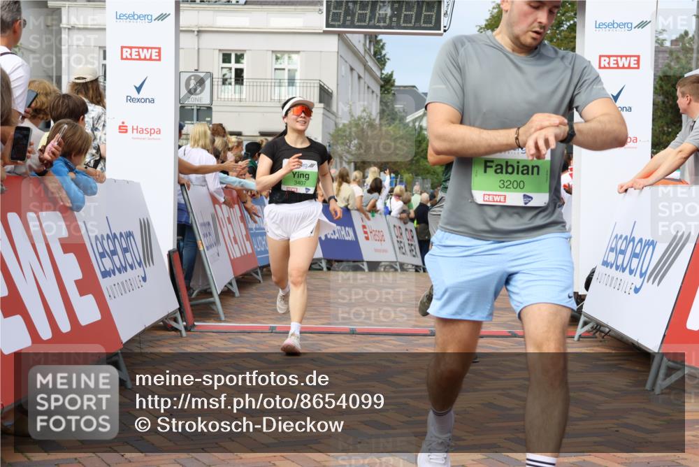 31.08.2025 - 21. Blankeneser Heldenlauf Strokosch-Dieckow http://msf.ph/oto/8654099 31.08.2025 11:05:35 Ziel 3595, 3398, 3733, 3710, 3200, 3407 meine-sportfotos.de