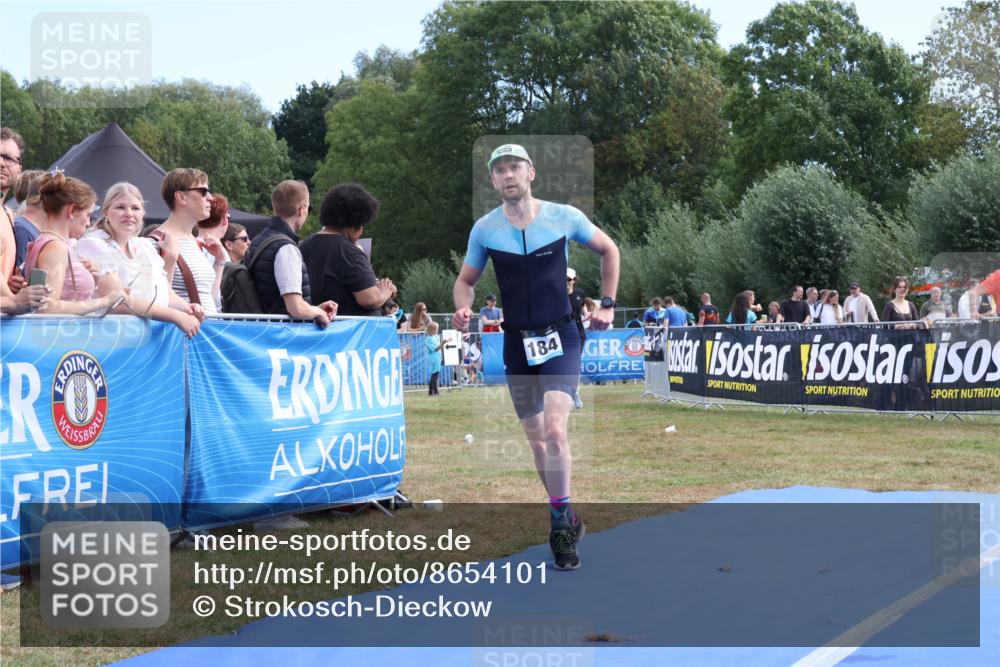 31.08.2025 - Elbe Triathlon Hamburg Strokosch-Dieckow http://msf.ph/oto/8654101 31.08.2025 11:31:15 Ziel 813, 948, 1126, 1184 meine-sportfotos.de