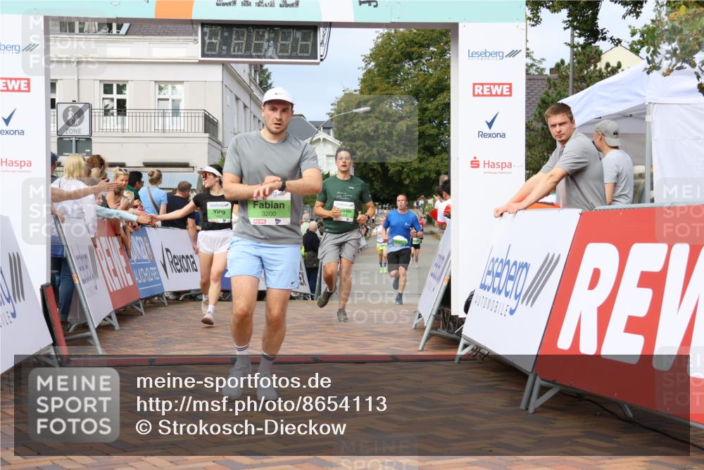 31.08.2025 - 21. Blankeneser Heldenlauf Strokosch-Dieckow http://msf.ph/oto/8654113 31.08.2025 11:05:34 Ziel 3595, 3398, 3733, 3710, 3200, 3407 meine-sportfotos.de