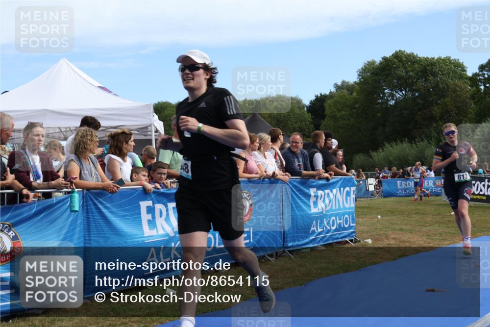 31.08.2025 - Elbe Triathlon Hamburg Strokosch-Dieckow http://msf.ph/oto/8654115 31.08.2025 11:31:21 Ziel 813, 882, 948, 1184 meine-sportfotos.de