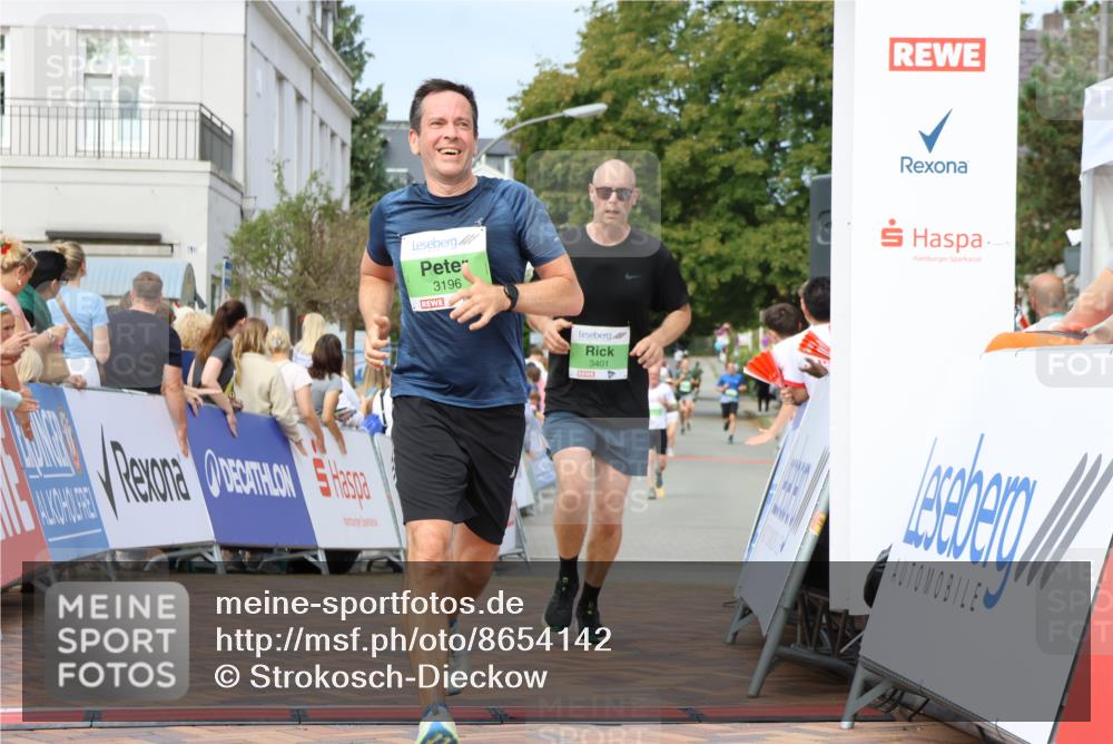 31.08.2025 - 21. Blankeneser Heldenlauf Strokosch-Dieckow http://msf.ph/oto/8654142 31.08.2025 11:05:21 Ziel 3196, 3401 meine-sportfotos.de
