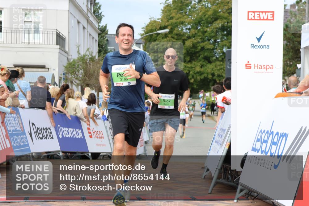 31.08.2025 - 21. Blankeneser Heldenlauf Strokosch-Dieckow http://msf.ph/oto/8654144 31.08.2025 11:05:21 Ziel 3196, 3401 meine-sportfotos.de