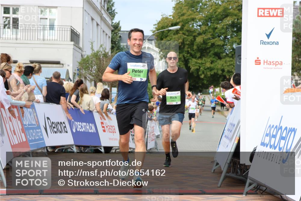 31.08.2025 - 21. Blankeneser Heldenlauf Strokosch-Dieckow http://msf.ph/oto/8654162 31.08.2025 11:05:21 Ziel 3196, 3401 meine-sportfotos.de