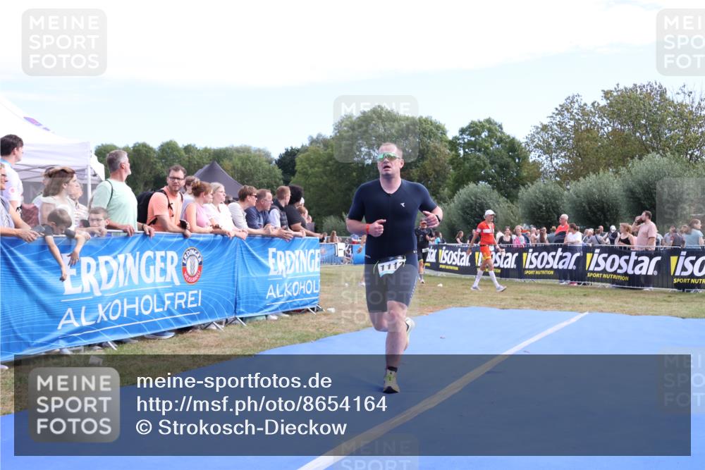 31.08.2025 - Elbe Triathlon Hamburg Strokosch-Dieckow http://msf.ph/oto/8654164 31.08.2025 11:32:10 Ziel 736, 804, 1112 meine-sportfotos.de