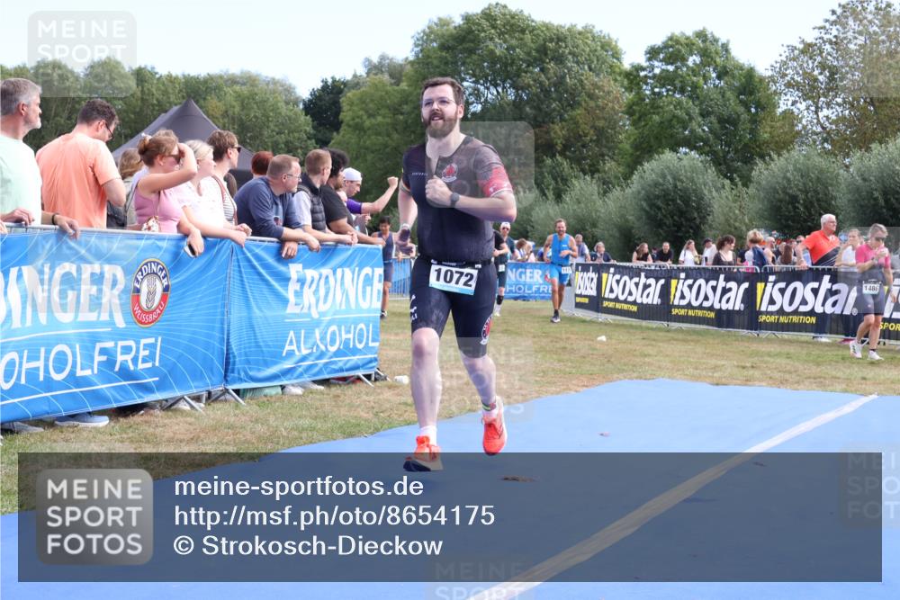 31.08.2025 - Elbe Triathlon Hamburg Strokosch-Dieckow http://msf.ph/oto/8654175 31.08.2025 11:32:24 Ziel 654, 1072, 1174, 1222 meine-sportfotos.de