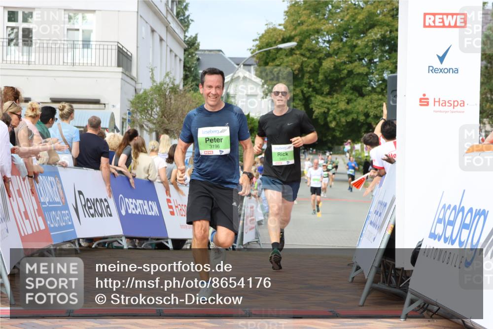 31.08.2025 - 21. Blankeneser Heldenlauf Strokosch-Dieckow http://msf.ph/oto/8654176 31.08.2025 11:05:20 Ziel 3196, 3401 meine-sportfotos.de