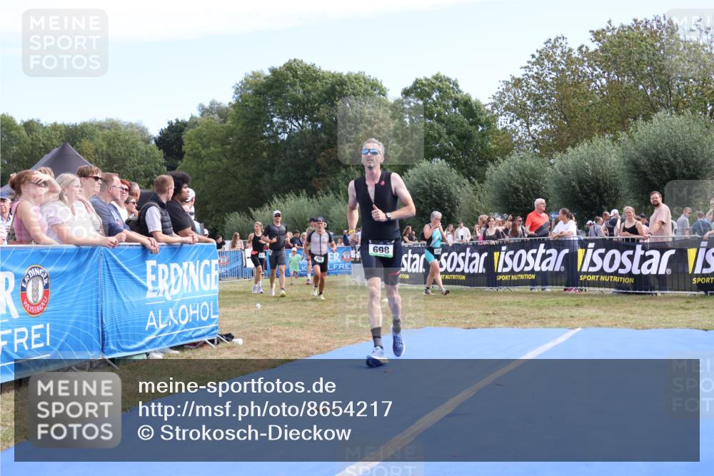 31.08.2025 - Elbe Triathlon Hamburg Strokosch-Dieckow http://msf.ph/oto/8654217 31.08.2025 11:33:12 Ziel 698, 766, 1014, 1202, 1237 meine-sportfotos.de