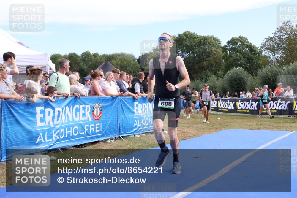 31.08.2025 - Elbe Triathlon Hamburg Strokosch-Dieckow http://msf.ph/oto/8654221 31.08.2025 11:33:13 Ziel 698, 766, 1014, 1202, 1205, 1237, 1272 meine-sportfotos.de