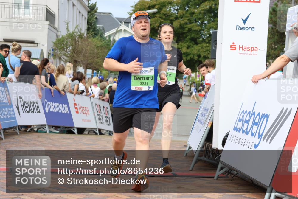 31.08.2025 - 21. Blankeneser Heldenlauf Strokosch-Dieckow http://msf.ph/oto/8654236 31.08.2025 11:04:55 Ziel 3164, 3331 meine-sportfotos.de