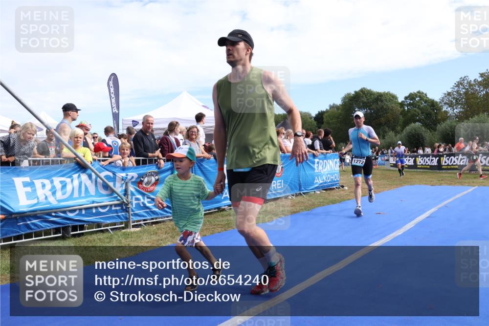 31.08.2025 - Elbe Triathlon Hamburg Strokosch-Dieckow http://msf.ph/oto/8654240 31.08.2025 11:33:22 Ziel 756, 766, 1194, 1202, 1205, 1272 meine-sportfotos.de
