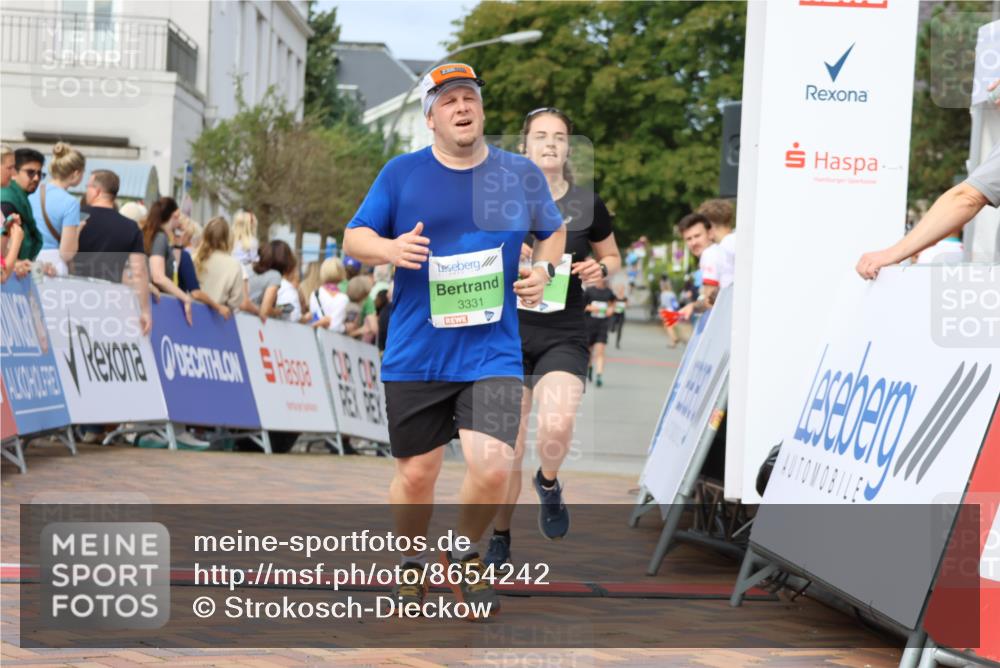 31.08.2025 - 21. Blankeneser Heldenlauf Strokosch-Dieckow http://msf.ph/oto/8654242 31.08.2025 11:04:55 Ziel 3164, 3331 meine-sportfotos.de