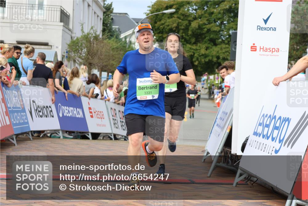31.08.2025 - 21. Blankeneser Heldenlauf Strokosch-Dieckow http://msf.ph/oto/8654247 31.08.2025 11:04:55 Ziel 3164, 3331 meine-sportfotos.de