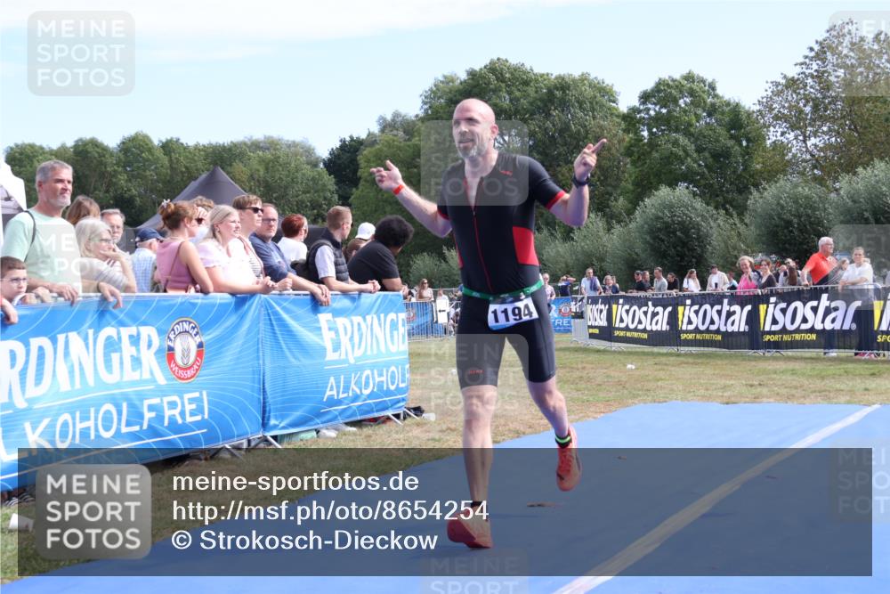 31.08.2025 - Elbe Triathlon Hamburg Strokosch-Dieckow http://msf.ph/oto/8654254 31.08.2025 11:33:30 Ziel 756, 1194 meine-sportfotos.de