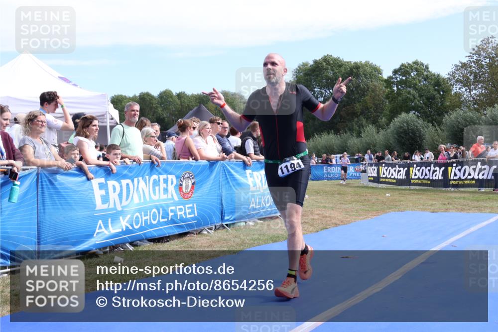 31.08.2025 - Elbe Triathlon Hamburg Strokosch-Dieckow http://msf.ph/oto/8654256 31.08.2025 11:33:30 Ziel 756, 1194 meine-sportfotos.de